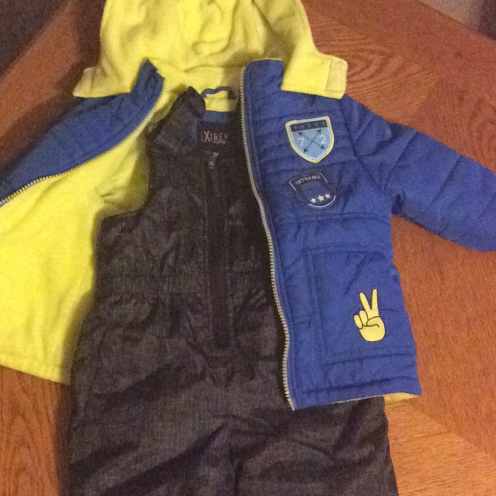 Ixtreme snow ❄️ outfit size 18 months boys